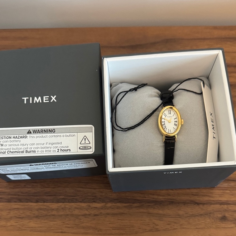 BNIB Timex Cavatina watch with Black leather Strap